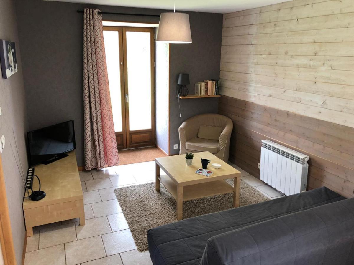 Gites De La Touche Aux Pourvoirs Combourg Exteriér fotografie