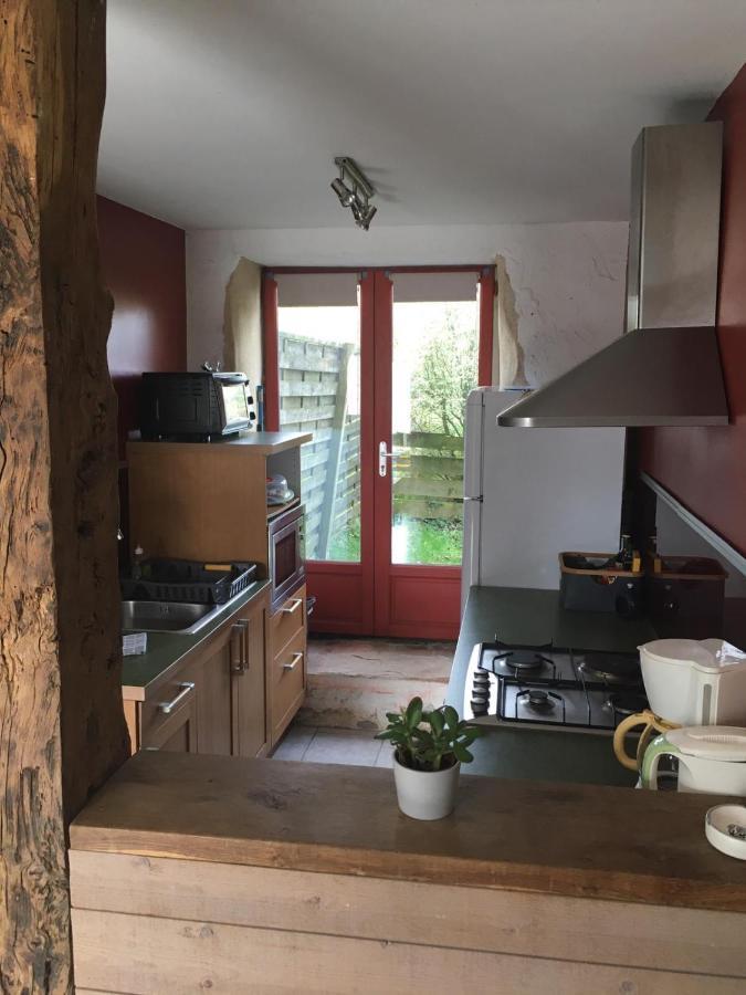 Gites De La Touche Aux Pourvoirs Combourg Exteriér fotografie