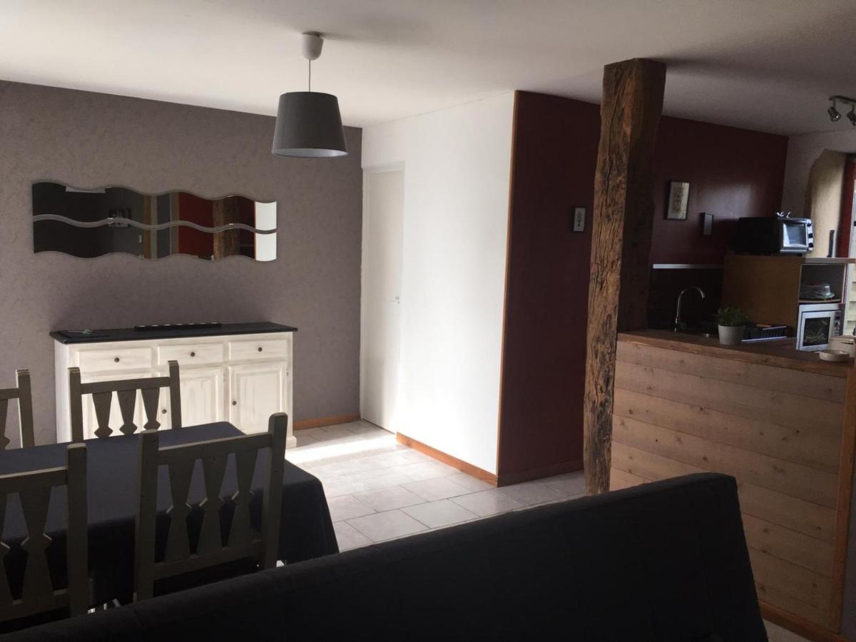 Gites De La Touche Aux Pourvoirs Combourg Exteriér fotografie